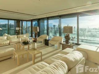 For rent 4 bedrooms condo in Pathum Wan, Bangkok