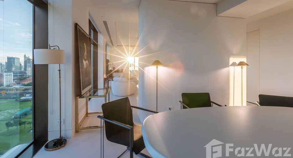 For rent 4 bedrooms condo in Pathum Wan, Bangkok
