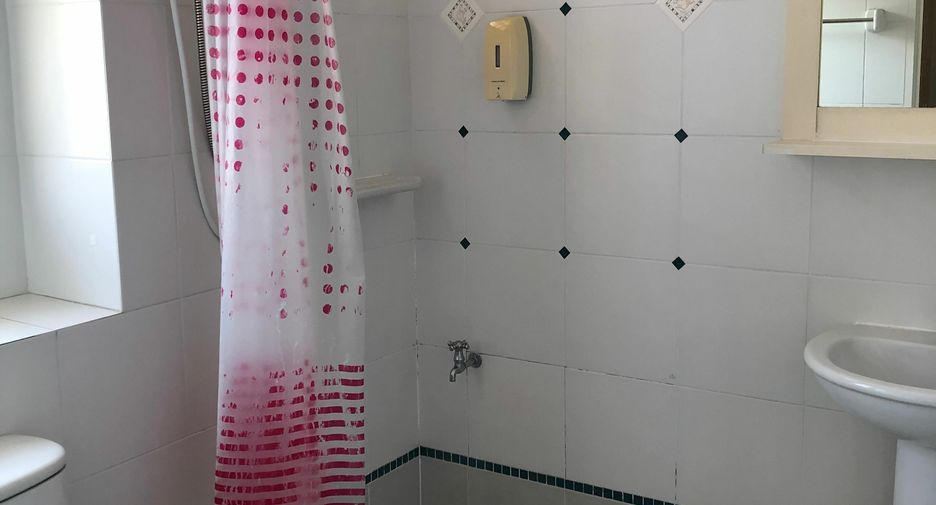 Haus zur Miete mit 3 Zimmer in Bang Phli, Samut Prakan