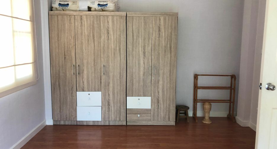 Haus zur Miete mit 3 Zimmer in Bang Phli, Samut Prakan