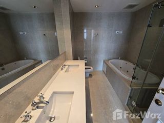 For rent 3 bedrooms condo in Pathum Wan, Bangkok