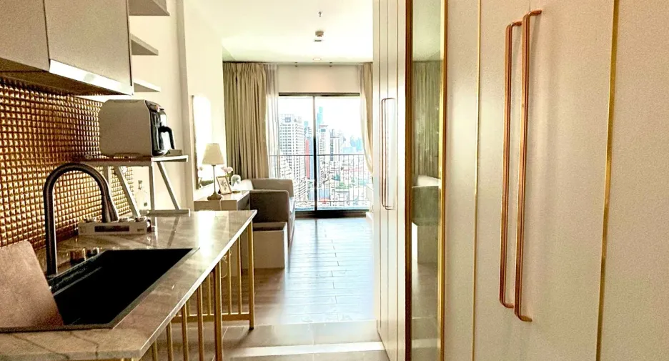 Wohnung zur Miete mit 1 Zimmer in Khlong San, Bangkok