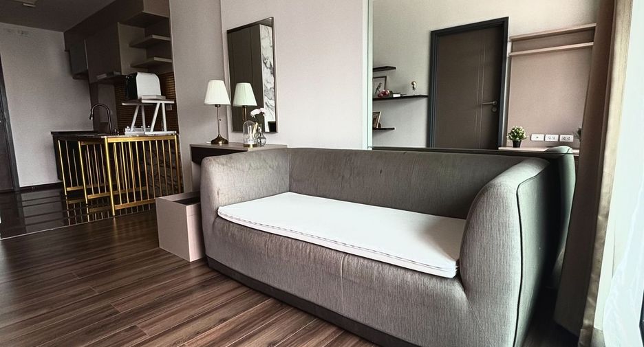 Wohnung zur Miete mit 1 Zimmer in Khlong San, Bangkok