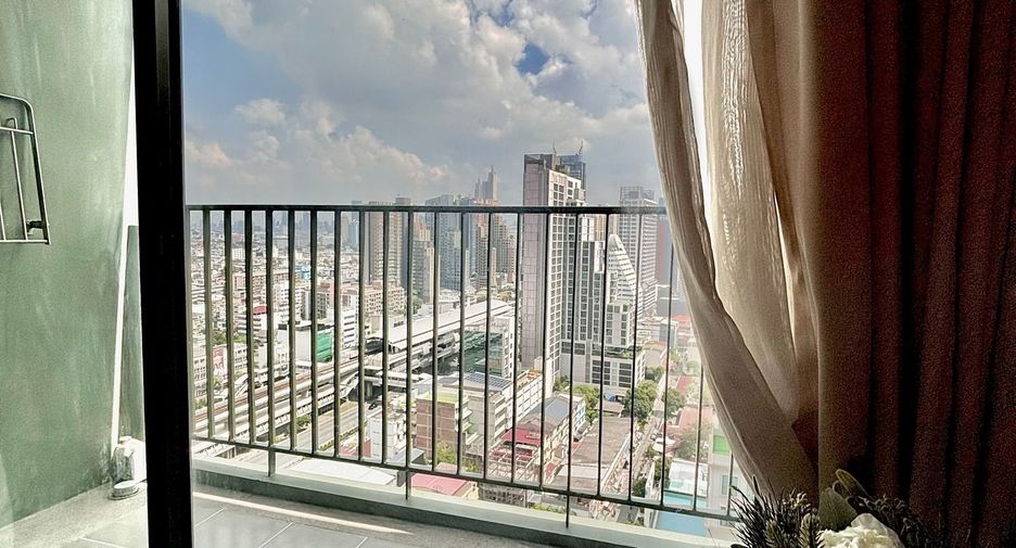 Wohnung zur Miete mit 1 Zimmer in Khlong San, Bangkok
