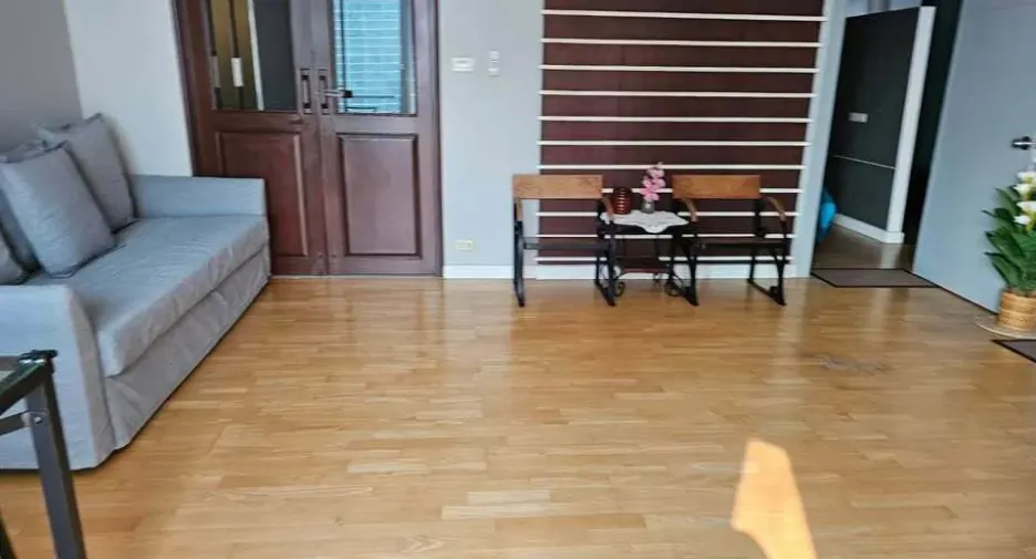 For rent 1 bed condo in Sathon, Bangkok