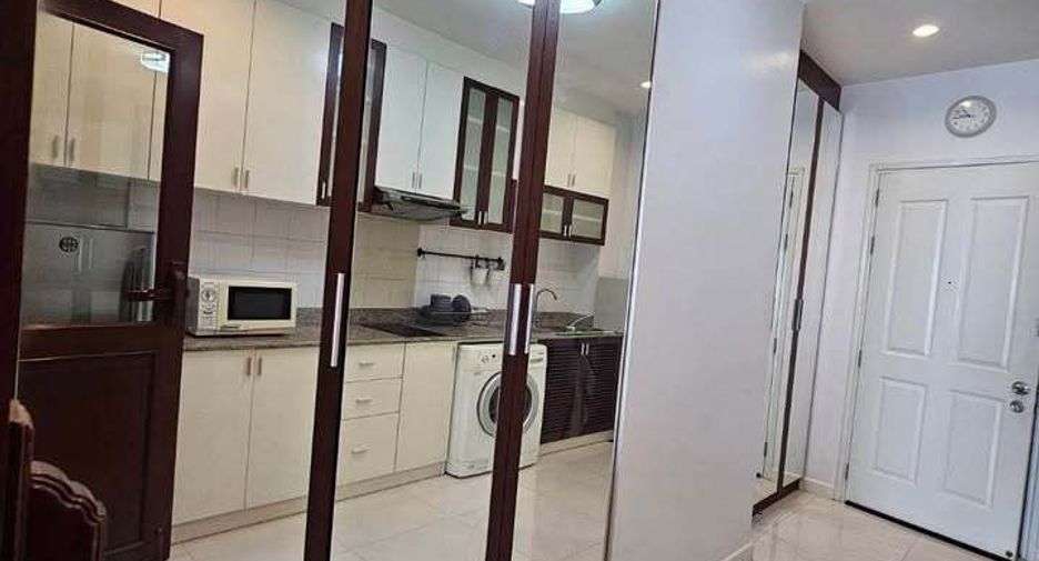For rent 1 bed condo in Sathon, Bangkok