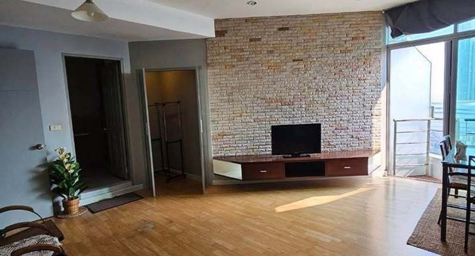 For rent 1 bed condo in Sathon, Bangkok