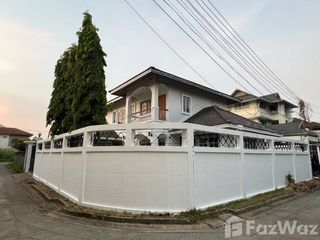 For rent 4 ベッドルーム house in Phra Khanong, Bangkok