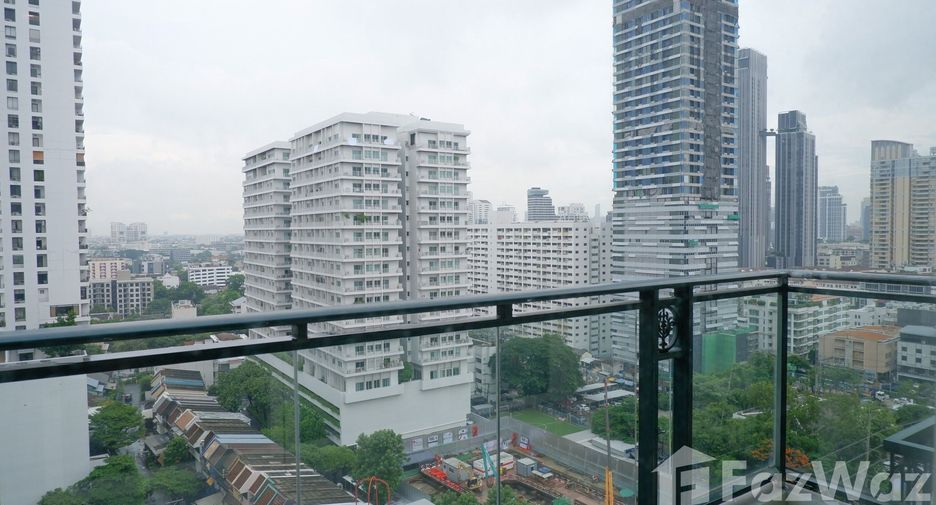 For rent 2 bedrooms condo in Watthana, Bangkok