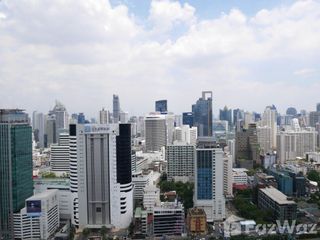 For rent 3 bedrooms condo in Pathum Wan, Bangkok