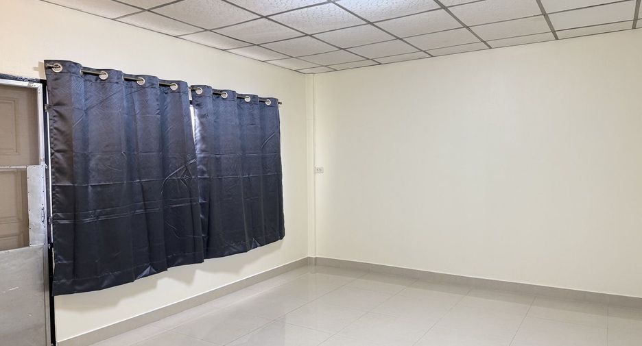 Reihenhaus zur Miete mit 3 Zimmer in Phra Khanong, Bangkok