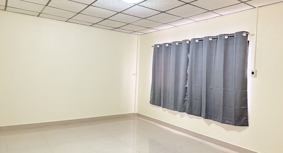 Reihenhaus zur Miete mit 3 Zimmer in Phra Khanong, Bangkok