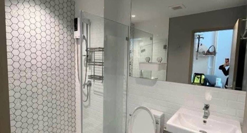 For rent 2 bedrooms condo in Chom Thong, Bangkok