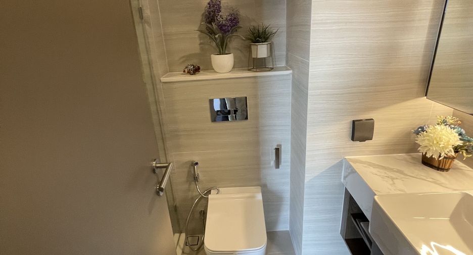 Wohnung zur Miete mit 2 Zimmer in Watthana, Bangkok