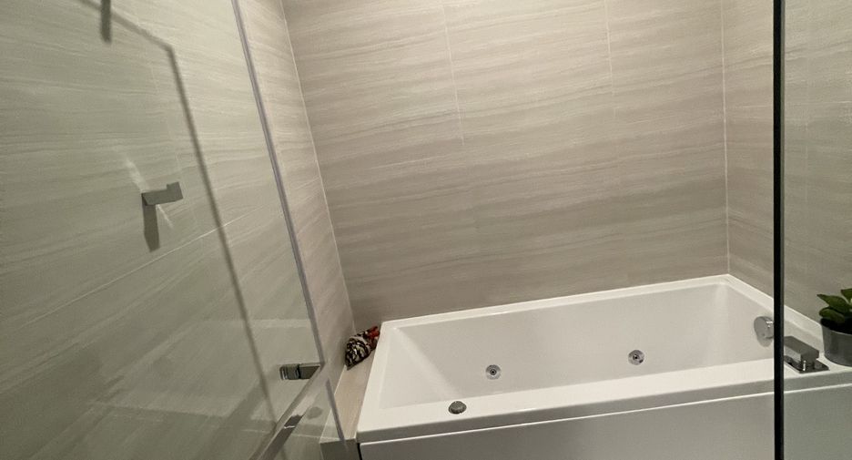 Wohnung zur Miete mit 2 Zimmer in Watthana, Bangkok