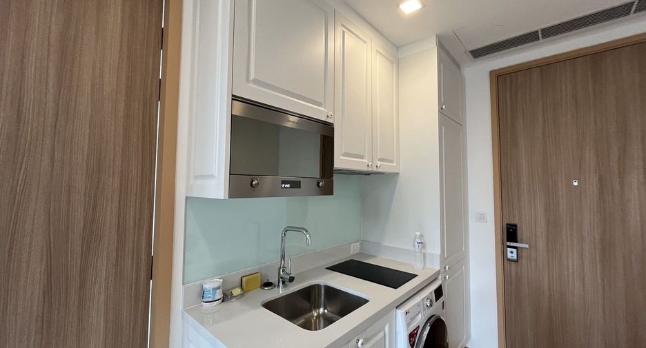 For rent 1 bed condo in Watthana, Bangkok