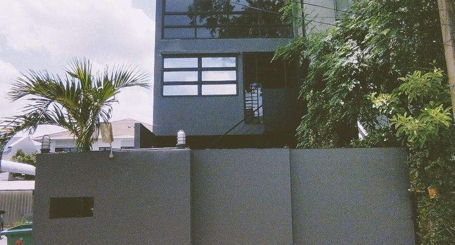 Reihenhaus zur Miete mit 5 Zimmer in Chatuchak, Bangkok