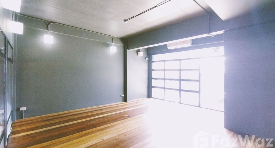 Reihenhaus zur Miete mit 5 Zimmer in Chatuchak, Bangkok