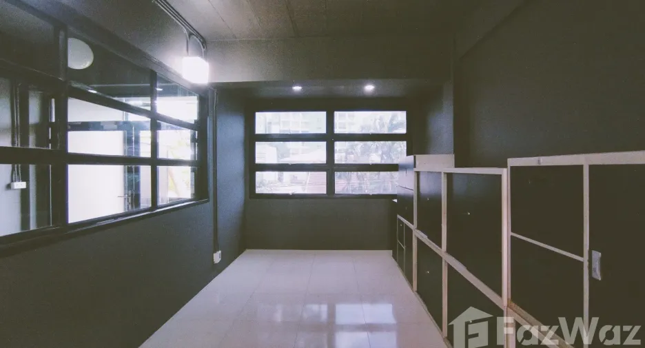 Reihenhaus zur Miete mit 5 Zimmer in Chatuchak, Bangkok