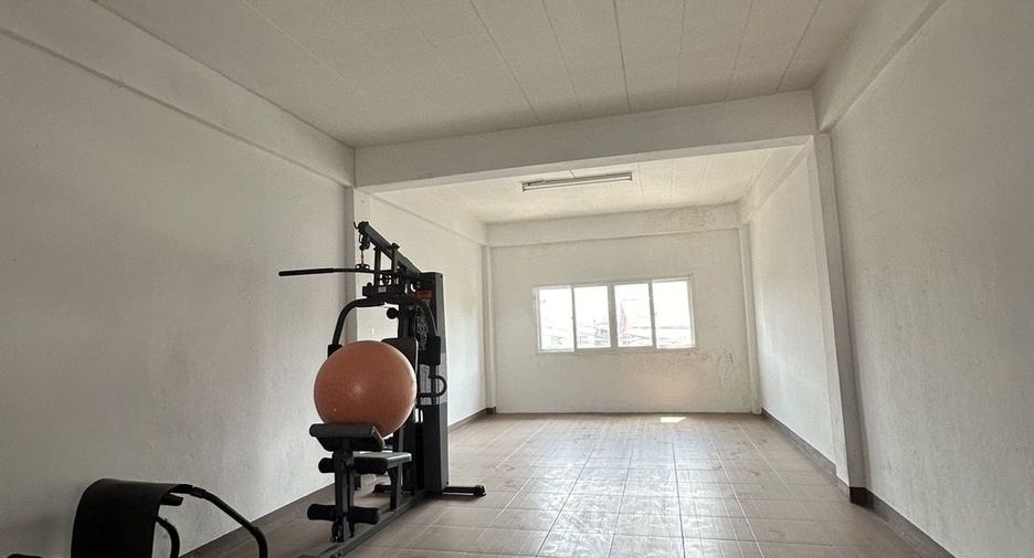 For rent 2 bedrooms townhouse in Don Mueang, Bangkok