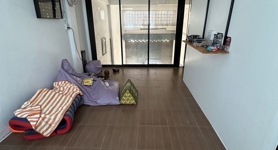 For rent 2 bedrooms townhouse in Don Mueang, Bangkok