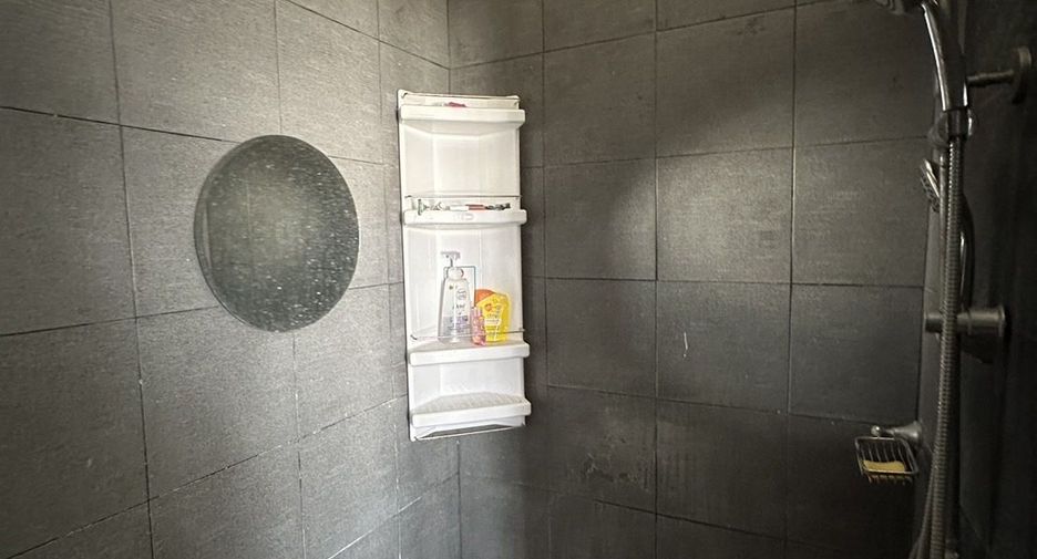 For rent 2 bedrooms townhouse in Don Mueang, Bangkok
