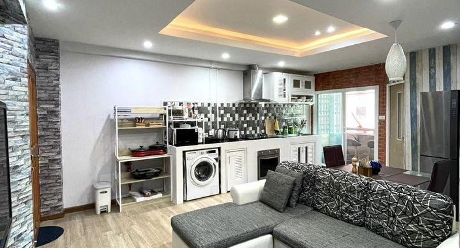 For rent 1 bed condo in Watthana, Bangkok