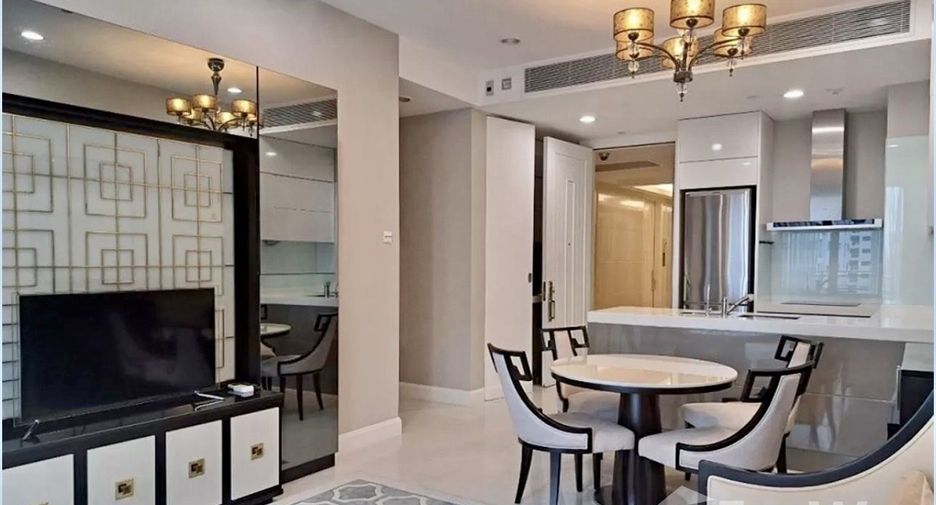 For rent 3 bedrooms condo in Pathum Wan, Bangkok