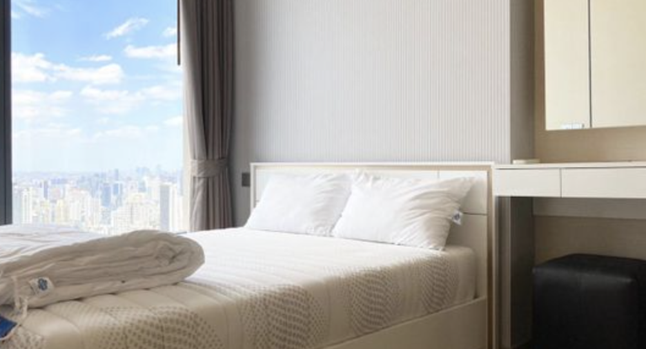 For rent 2 bedrooms condo in Watthana, Bangkok
