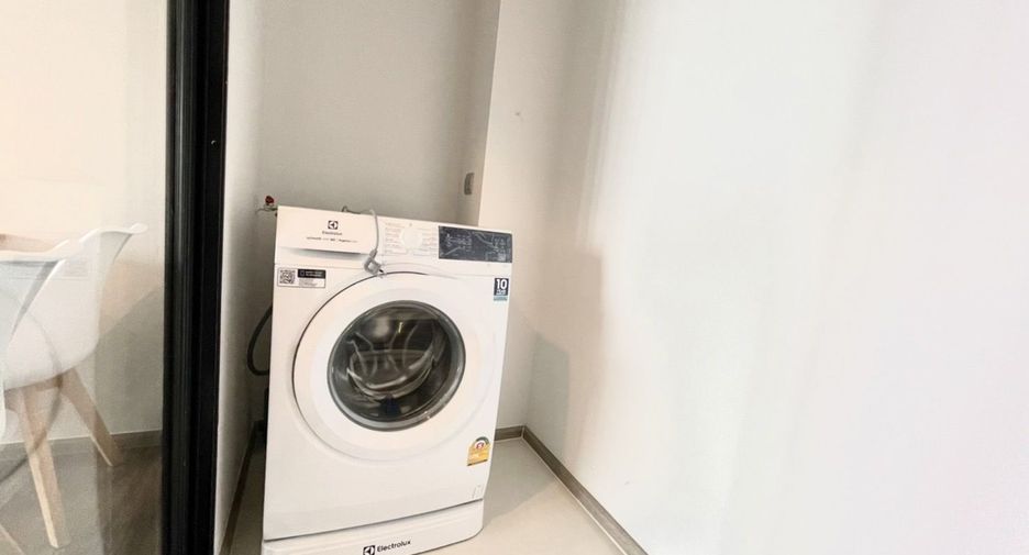 For rent 2 bedrooms condo in Chatuchak, Bangkok