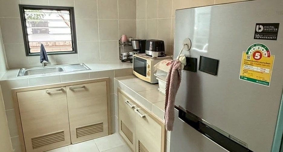 For rent 3 bedrooms house in Khlong Sam Wa, Bangkok
