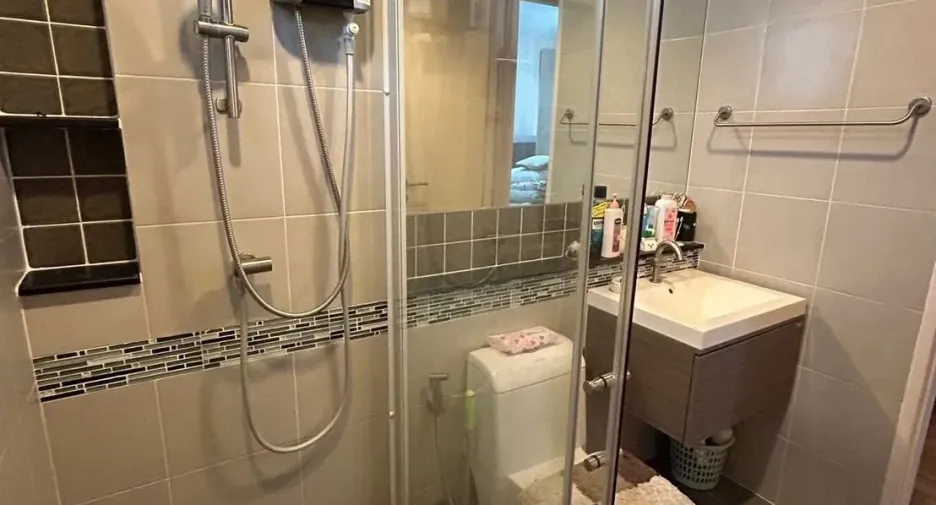 For rent 3 bedrooms house in Khlong Sam Wa, Bangkok