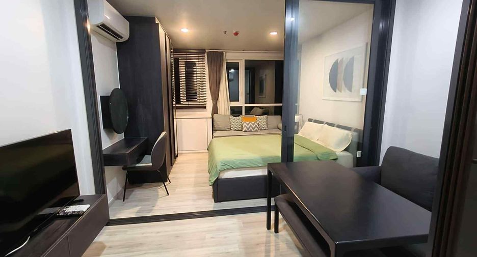 Condo en alquiler de 1 habitaciones en Huai Khwang, Bangkok