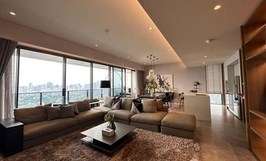 For rent 3 bedrooms condo in Watthana, Bangkok