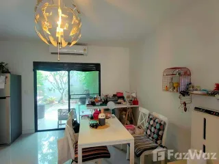 Casa adosada en alquiler de 3 habitaciones en Phasi Charoen, Bangkok