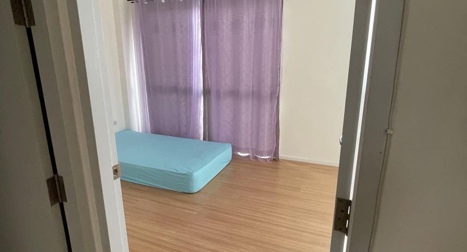 For rent 4 bedrooms townhouse in Mueang Samut Prakan, Samut Prakan