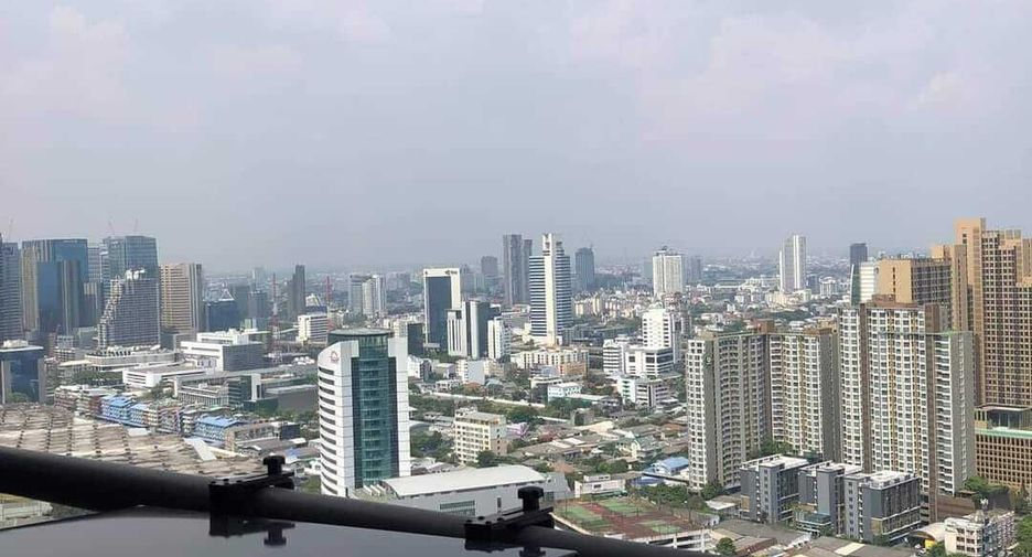 For rent 1 bed condo in Phaya Thai, Bangkok