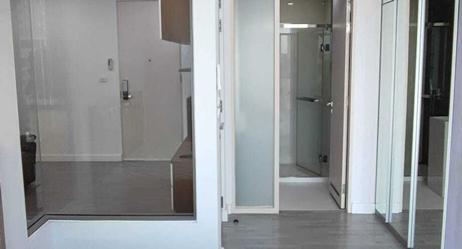 For rent 1 bed condo in Khlong San, Bangkok