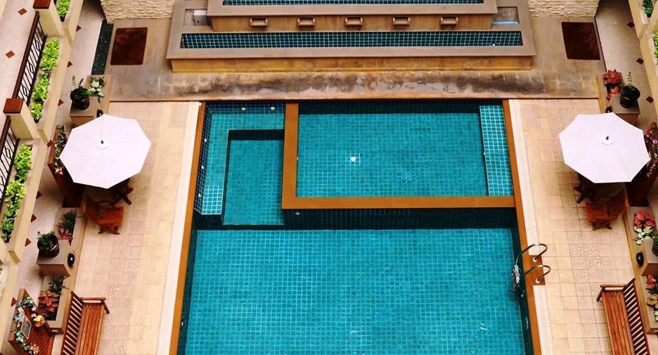For rent 3 bedrooms condo in Watthana, Bangkok