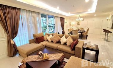 For rent 4 bedrooms condo in Watthana, Bangkok