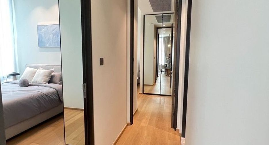 For rent 2 bedrooms condo in Pathum Wan, Bangkok