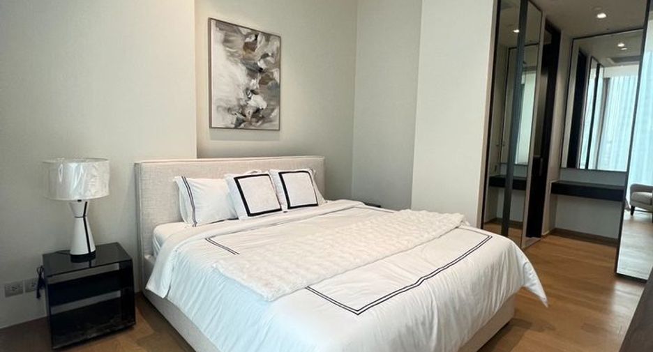 For rent 2 bedrooms condo in Pathum Wan, Bangkok