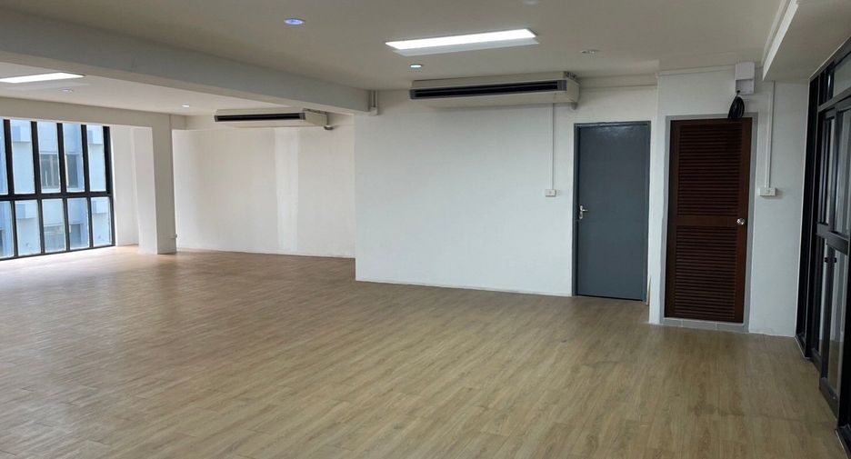 For rent office in Bang Kapi, Bangkok