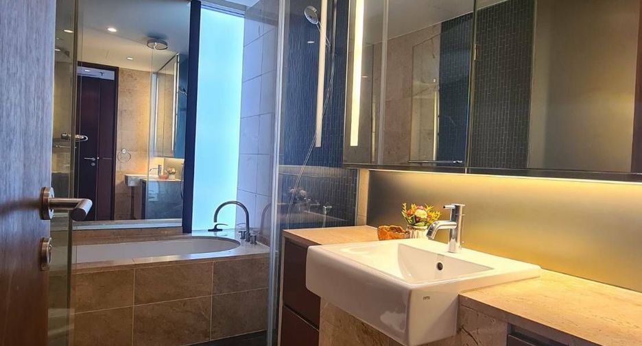 Condo en alquiler de 2 habitaciones en Pathum Wan, Bangkok