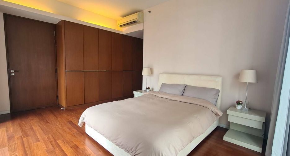 Condo en alquiler de 2 habitaciones en Pathum Wan, Bangkok