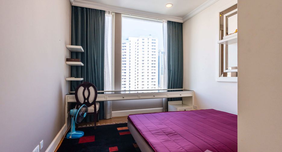 À louer 3 chambres condo à Watthana, Bangkok