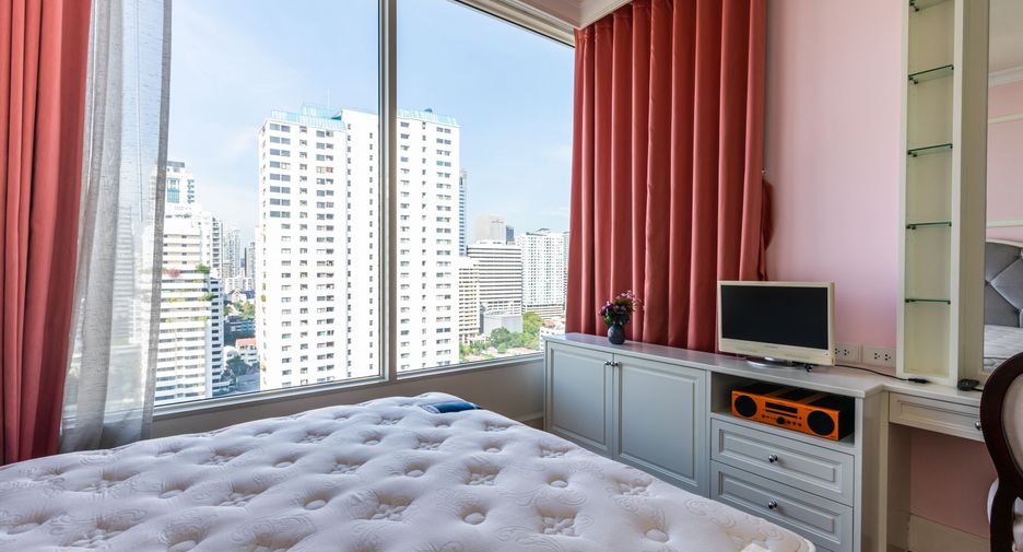 À louer 3 chambres condo à Watthana, Bangkok