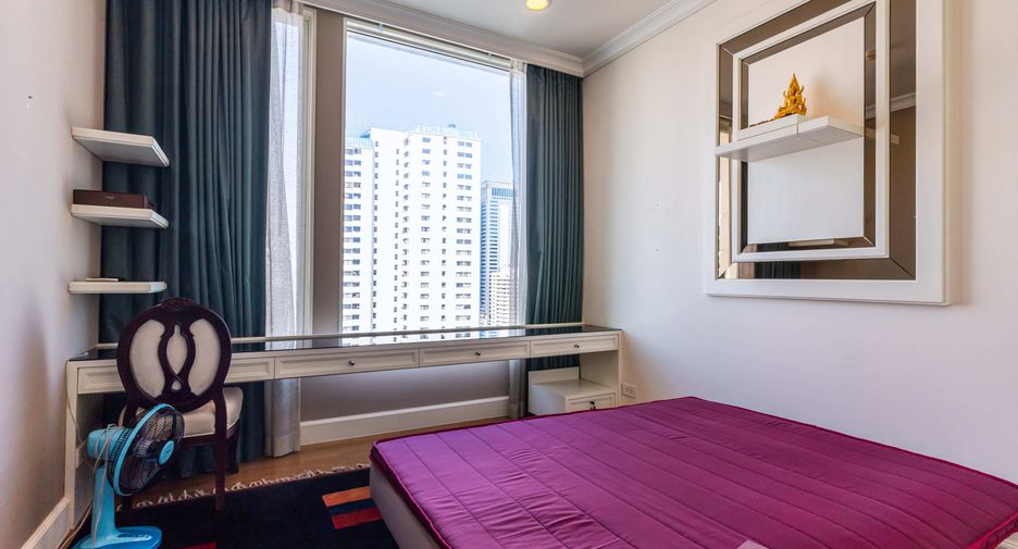 À louer 3 chambres condo à Watthana, Bangkok