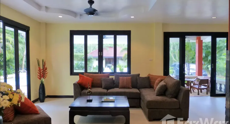 À vendre et à louer 4 chambres villa à Mueang Krabi, Krabi