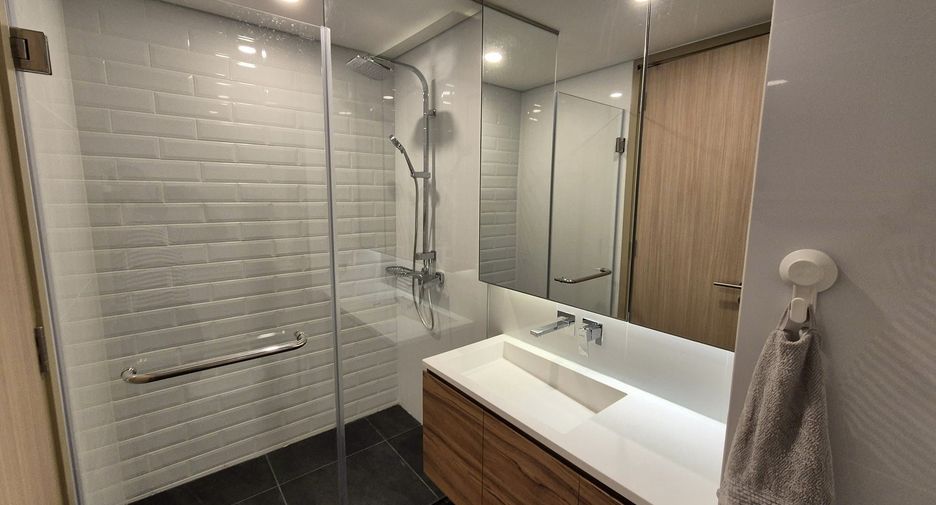 For rent 1 bed condo in Huai Khwang, Bangkok